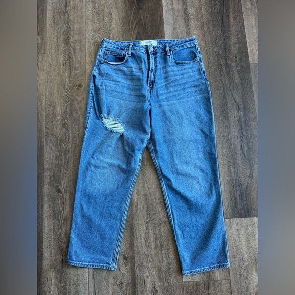 Hollister Denim - Hollister Jeans Women’s size 15R curvy ultra high rise vintage straight